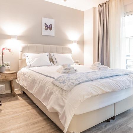 Appartamento A13 Pristine & Sunny 30M2 Flat Near Syntagma Sq Atene Esterno foto