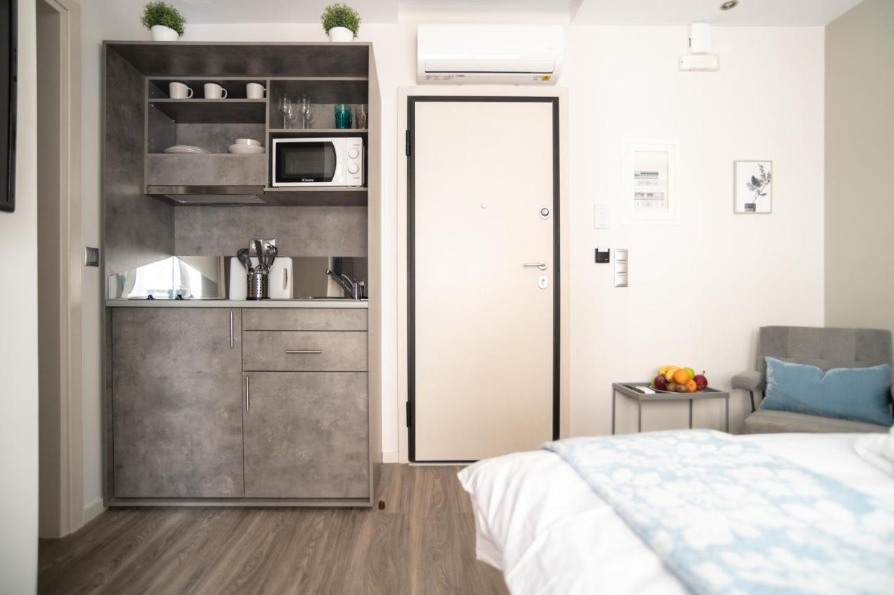 Appartamento A13 Pristine & Sunny 30M2 Flat Near Syntagma Sq Atene Esterno foto