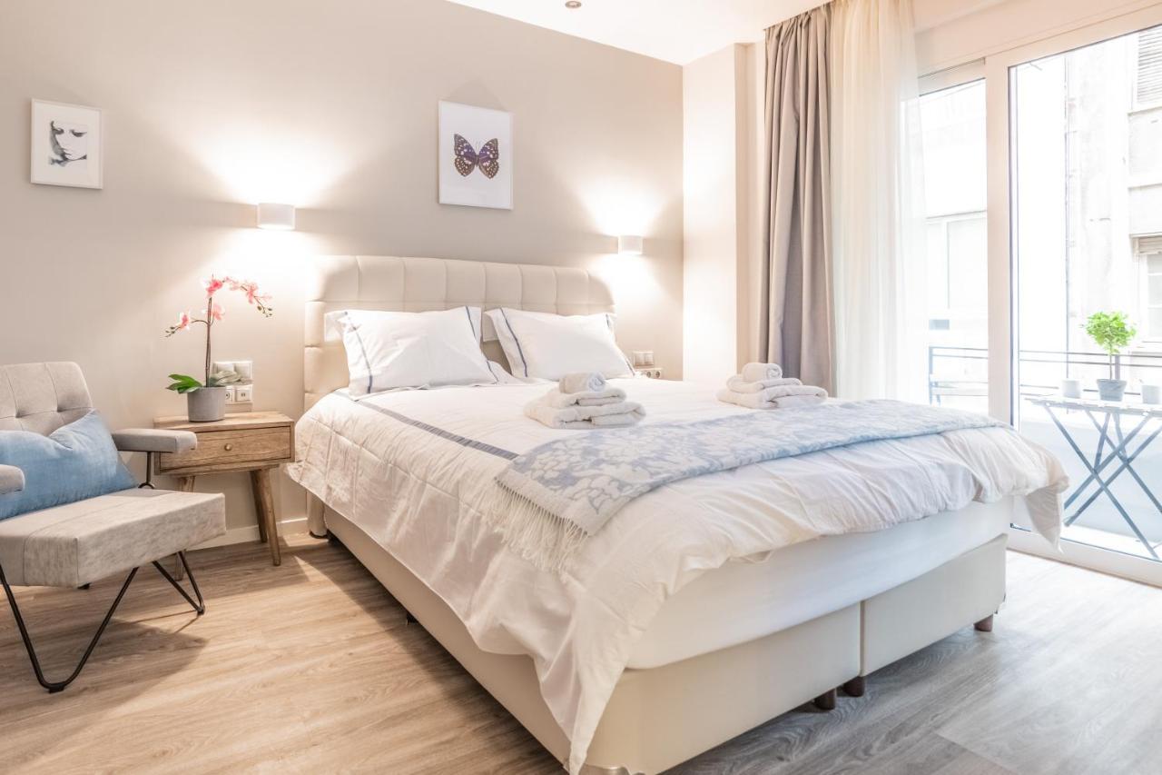 Appartamento A13 Pristine & Sunny 30M2 Flat Near Syntagma Sq Atene Esterno foto