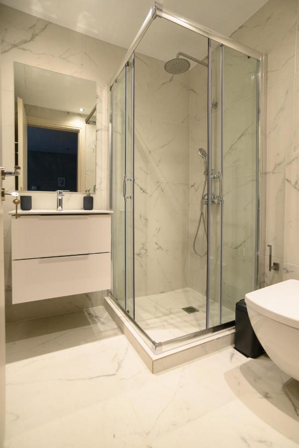 Appartamento A13 Pristine & Sunny 30M2 Flat Near Syntagma Sq Atene Esterno foto